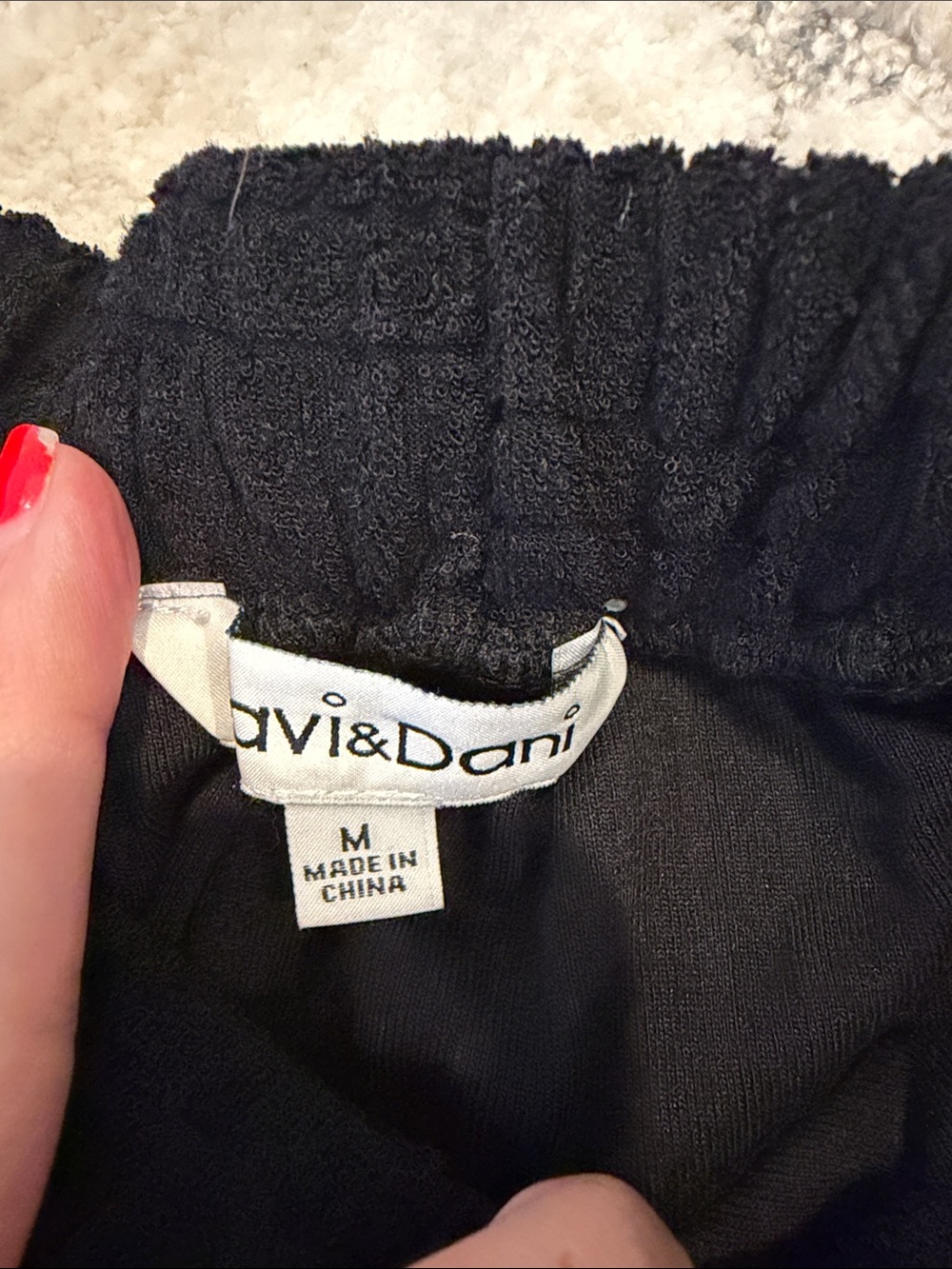 Women's Black Textured Wide-Leg Pants & Top Set - Picture 4 of 6